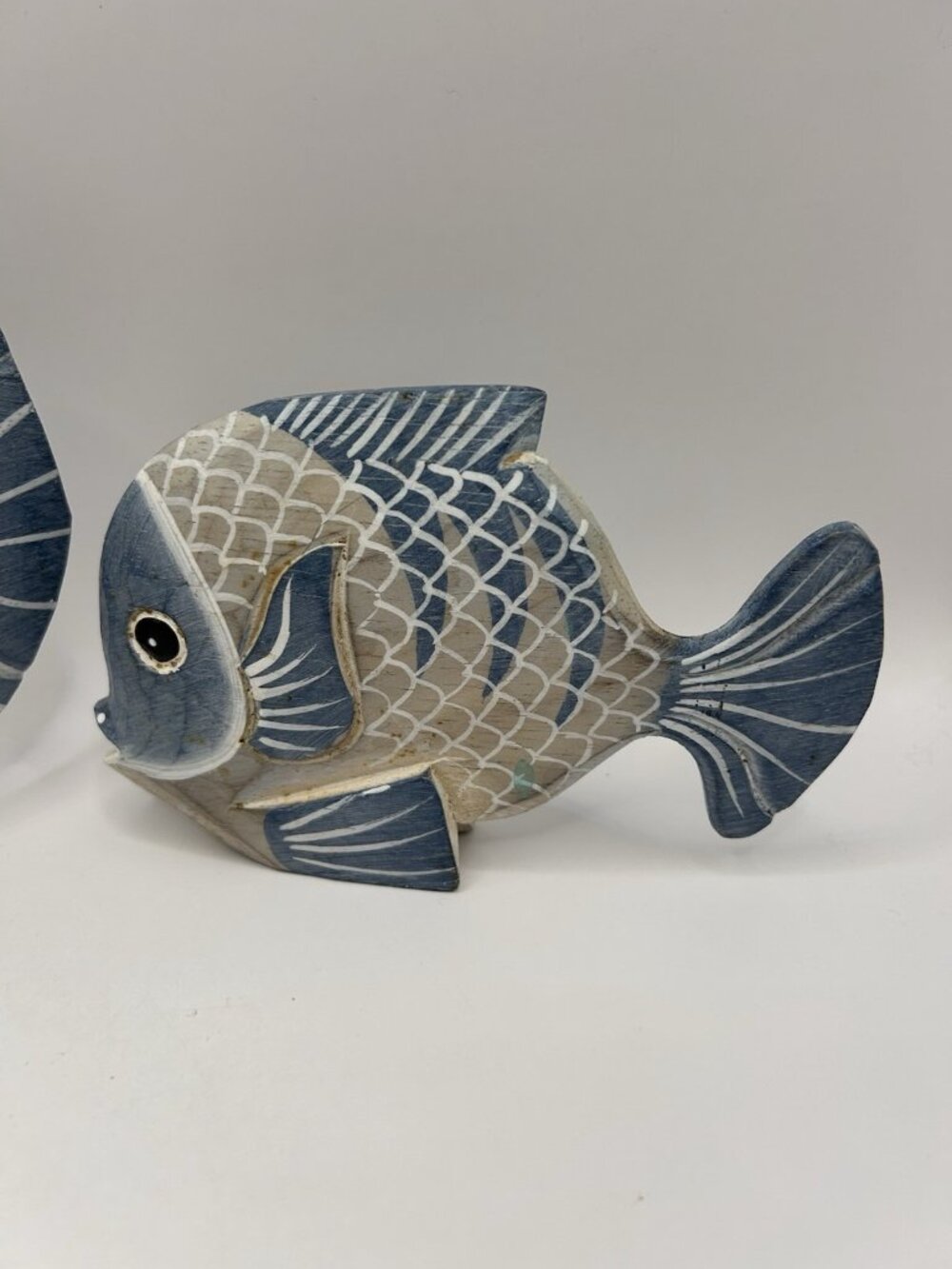 Pair Hand Painted Carved Wood Tropical Fish Coastal Beach Nautical Decor Vintage - Picture 3 of 16